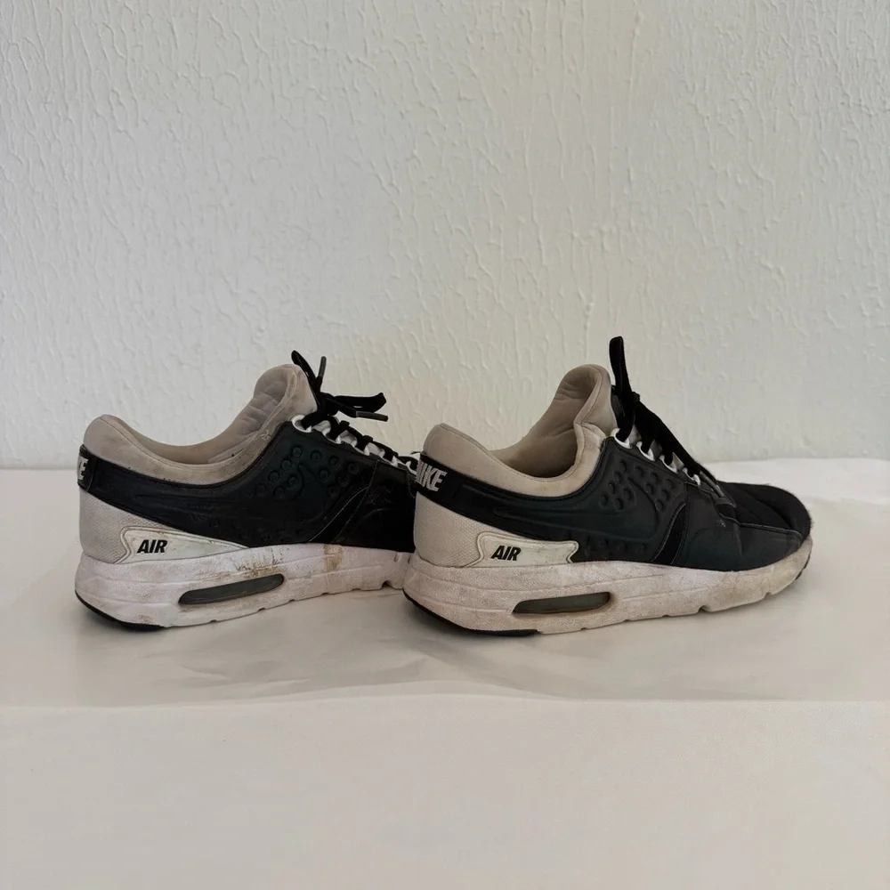 Nike Air Max Zero Black and White Sneakers with Modern Air Max Design